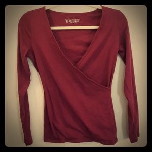 Maroon flattering long sleeve shirt